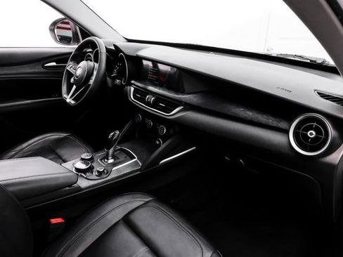 Used 2019 Alfa Romeo Stelvio w/ Nero Edizione RWD image 18
