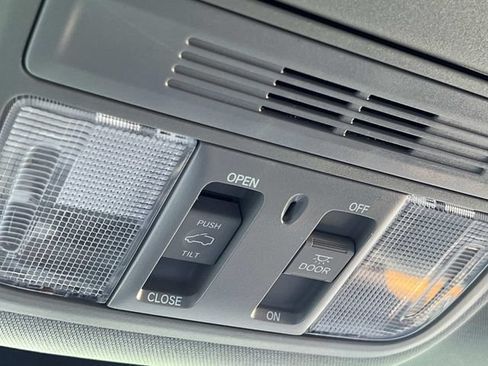 Used 2020 Honda CR-V EX image 29