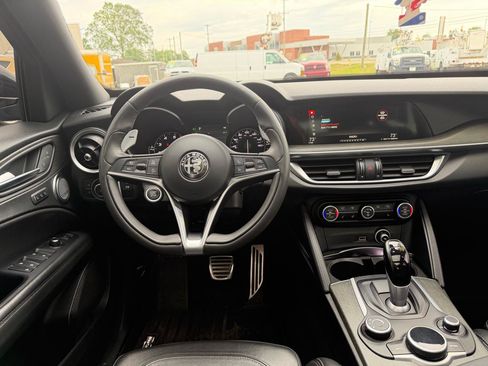 Used 2018 Alfa Romeo Stelvio Ti Sport AWD/4WD image 19