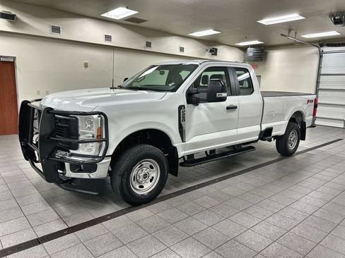 Certified 2025 Ford F250 XL w/ 360-Degree Camera Package AWD/4WD image 4