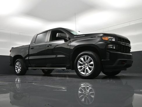 Used 2022 Chevrolet Silverado 1500 Custom w/ Safety Confidence Package RWD image 28