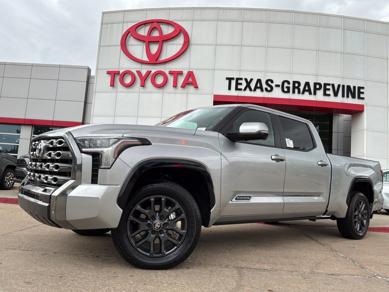 Used 2026 Toyota Tundra Platinum AWD/4WD image 2