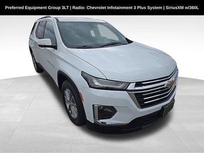 Used 2023 Chevrolet Traverse LT