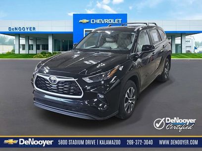 Used 2023 Toyota Highlander XLE