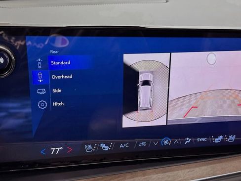 Used 2025 Chevrolet Tahoe High Country image 16