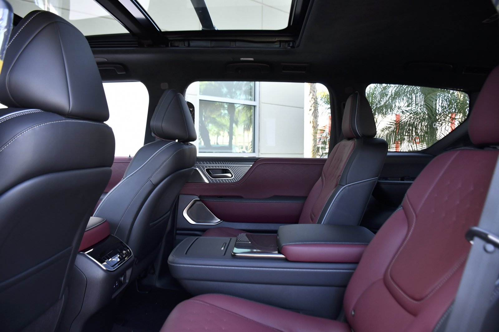 New 2027 INFINITI QX80 Autograph w/ Premium Cargo Package AWD/4WD image 28