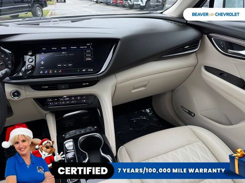 Used 2022 Buick Envision Avenir w/ Technology Package II image 25