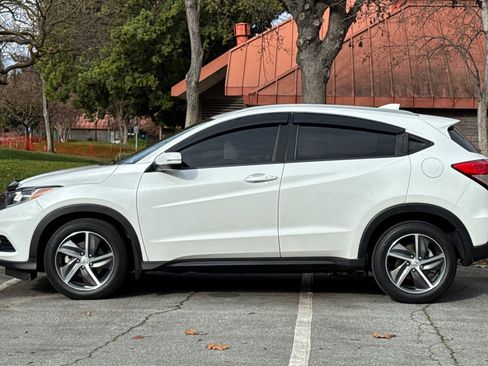 Used 2021 Honda HR-V EX image 8