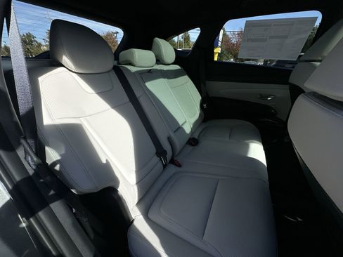 New 2026 Hyundai Tucson Limited image 28