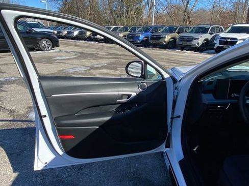 Used 2025 Hyundai Sonata SEL image 16