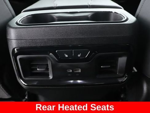 Used 2024 GMC Sierra 1500 AT4 w/ Technology Package AWD/4WD image 30