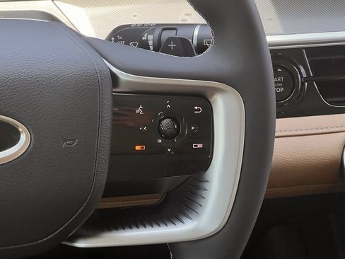 New 2027 INFINITI QX80 Luxe RWD image 13