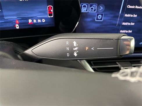 New 2026 Chevrolet Equinox EV LT image 9