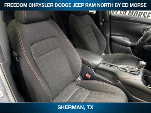 Used 2025 Honda HR-V Sport image 9
