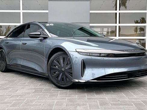 Used 2025 Lucid Air Pure RWD image 3