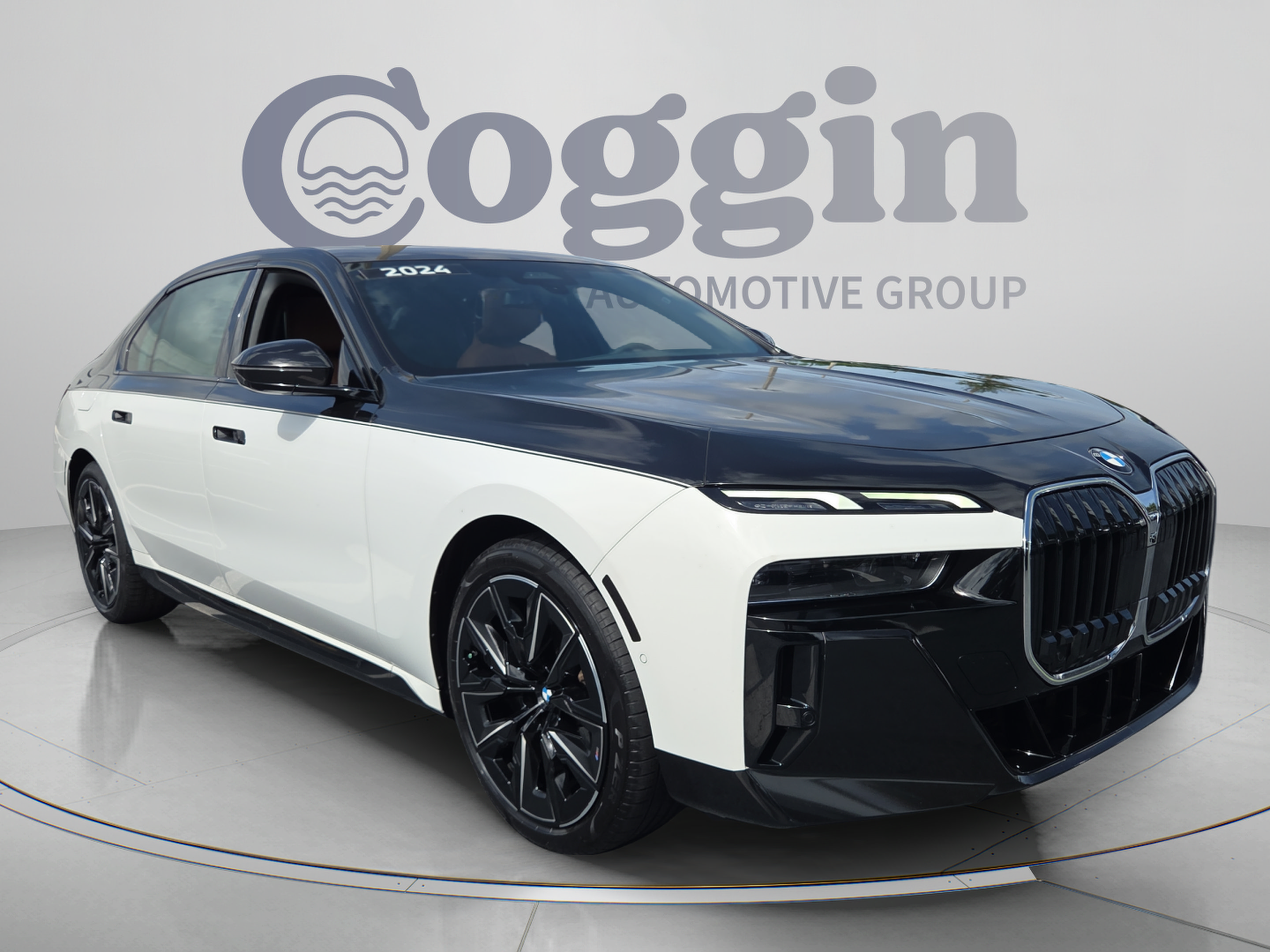 Certified 2024 BMW 740i w/ Premium Package 2 RWD image 7