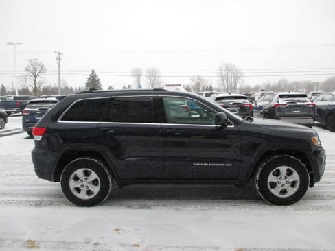 Used 2016 Jeep Grand Cherokee Laredo w/ Quick Order Package 23E image 6