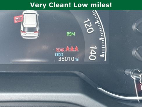 Used 2023 Toyota RAV4 XLE w/ Convenience Package FWD image 31