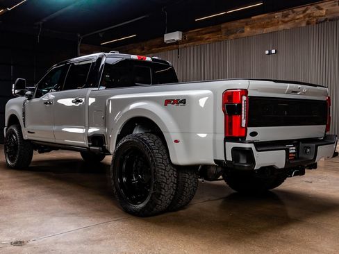 Used 2026 Ford F350 Platinum w/ Platinum Plus Package AWD/4WD image 5