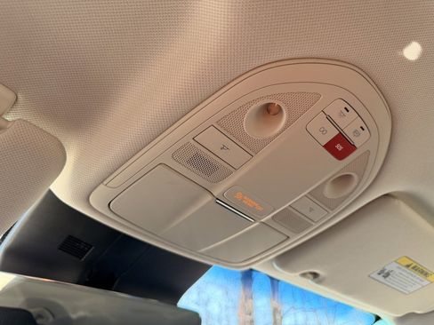 Used 2026 Genesis G70 2.5T image 29