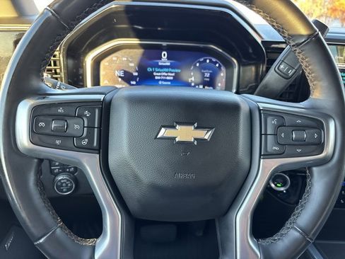 Used 2025 Chevrolet Silverado 2500 LTZ w/ LTZ Plus Package image 29