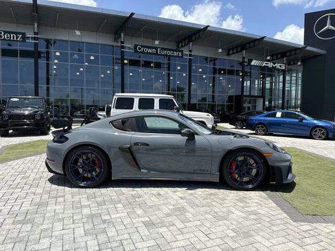 Used 2024 Porsche 718 Cayman GT4 RS RWD image 6