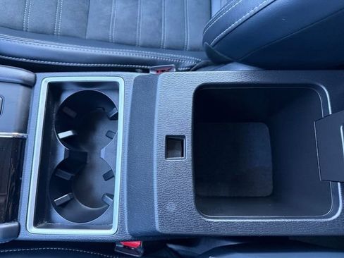 Used 2024 Mitsubishi Outlander SE Black Edition image 24