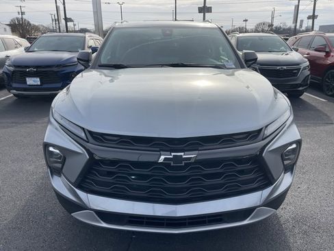 Used 2023 Chevrolet Blazer LT w/ Midnight/Sport Edition image 2