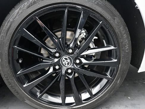 Used 2023 Toyota Camry XSE image 15