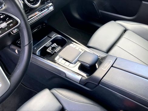 Used 2020 Mercedes-Benz GLB 250 image 16