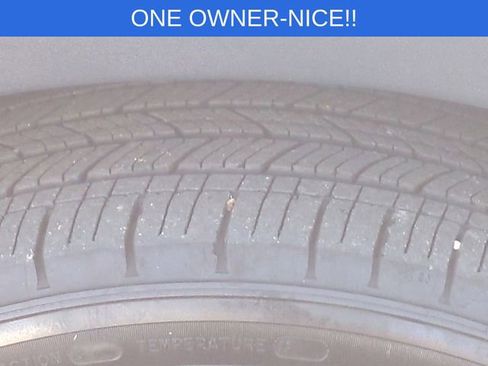 Used 2023 Chevrolet Bolt EUV LT image 11