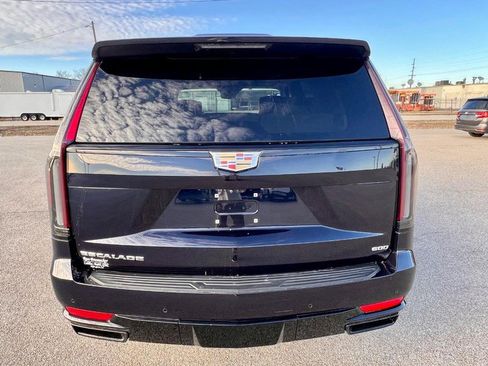 Used 2021 Cadillac Escalade Sport Platinum image 5