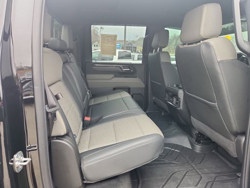 Used 2025 Chevrolet Silverado 2500 ZR2 image 44