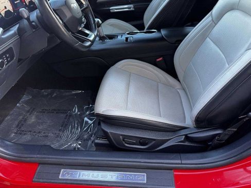 Used 2024 Ford Mustang Premium image 15