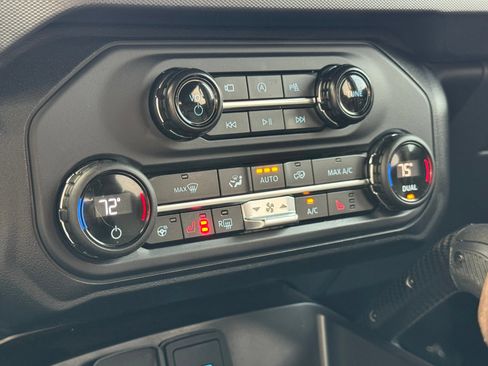 Used 2024 Ford Bronco Raptor w/ Interior Carbon Fiber Pack 6 AWD/4WD image 49