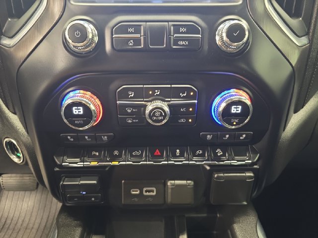 Used 2020 GMC Sierra 1500 AT4 w/ AT4 Premium Package AWD/4WD image 28