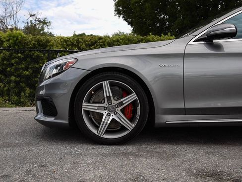 Used 2015 Mercedes-Benz S 63 AMG 4MATIC Sedan w/ Executive Rear Seat Package image 12