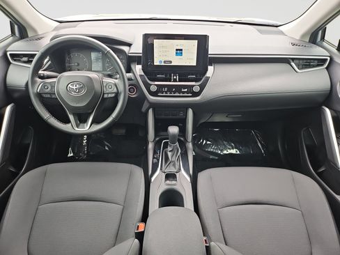 Used 2024 Toyota Corolla Cross LE FWD image 16