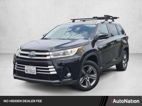 Used 2018 Toyota Highlander Limited Platinum AWD/4WD image 1