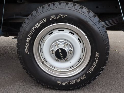 Used 1989 Chevrolet Silverado 2500 4x4 Regular Cab image 35