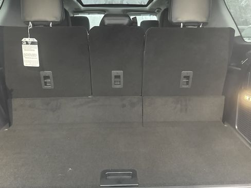 New 2025 Ford Expedition Platinum w/ Driver's Package image 21