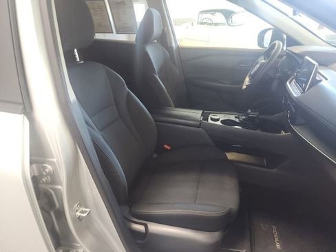 Used 2024 Nissan Rogue S AWD/4WD image 20