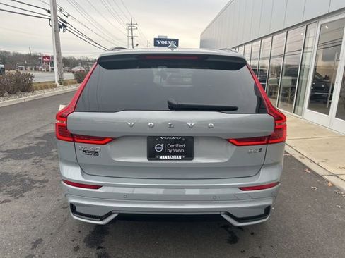 Certified 2025 Volvo XC60 B5 Plus image 4