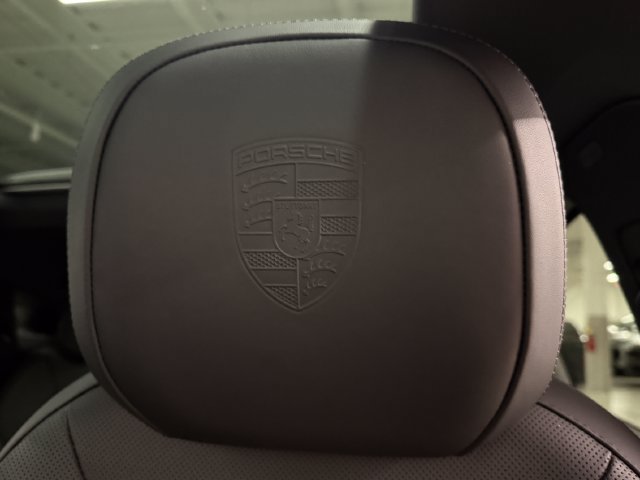 Certified 2026 Porsche Cayenne S AWD/4WD image 31