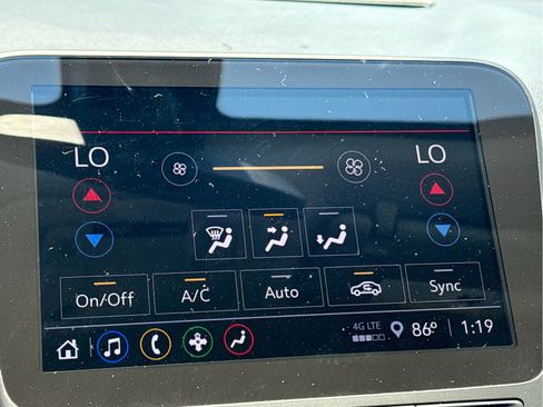 Certified 2022 Chevrolet Malibu LT FWD image 15