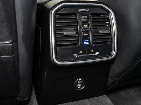 Used 2020 Porsche Macan S image 29