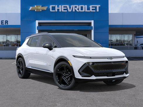 New 2026 Chevrolet Equinox EV RS image 7