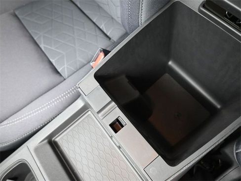 New 2025 Nissan Frontier SV w/ SV Convenience Package image 9