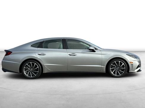 Used 2020 Hyundai Sonata Limited w/ Cargo Package image 7