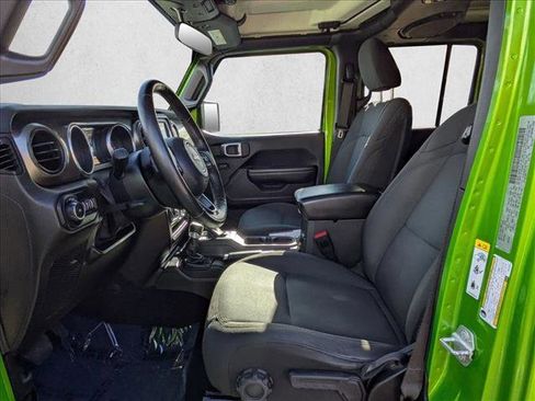 Used 2018 Jeep Wrangler Unlimited Sport S image 11